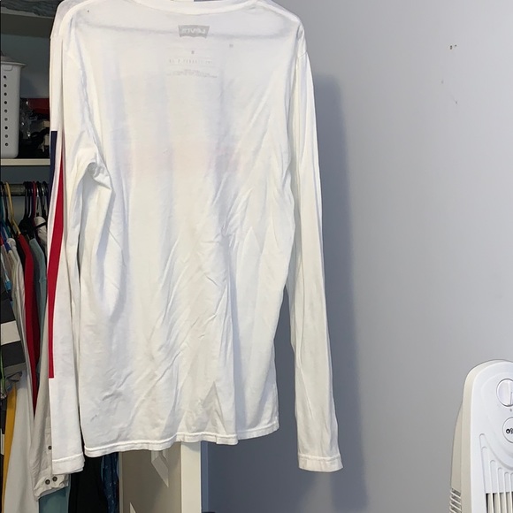 Men’s Levi shirt - Picture 3 of 3